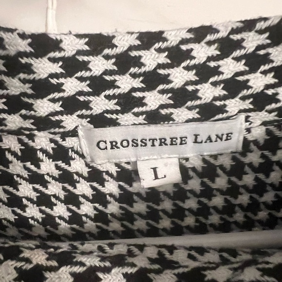 FINAL PRICE Crosstree Lane  black and white houndstooth TOP - Picture 5 of 9